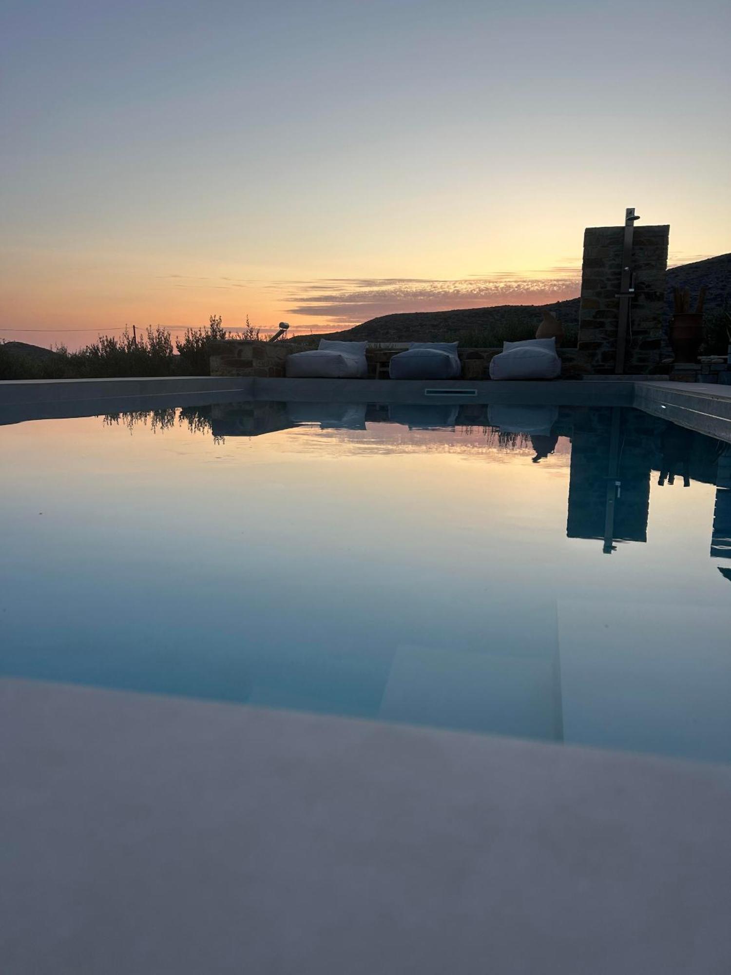 Menta Country Villa Ios Bagian luar foto